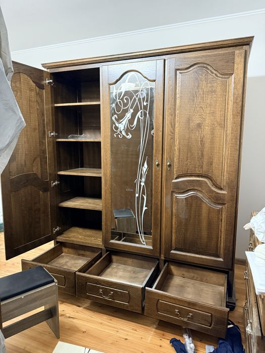 Шафа з натурального дерева дуб