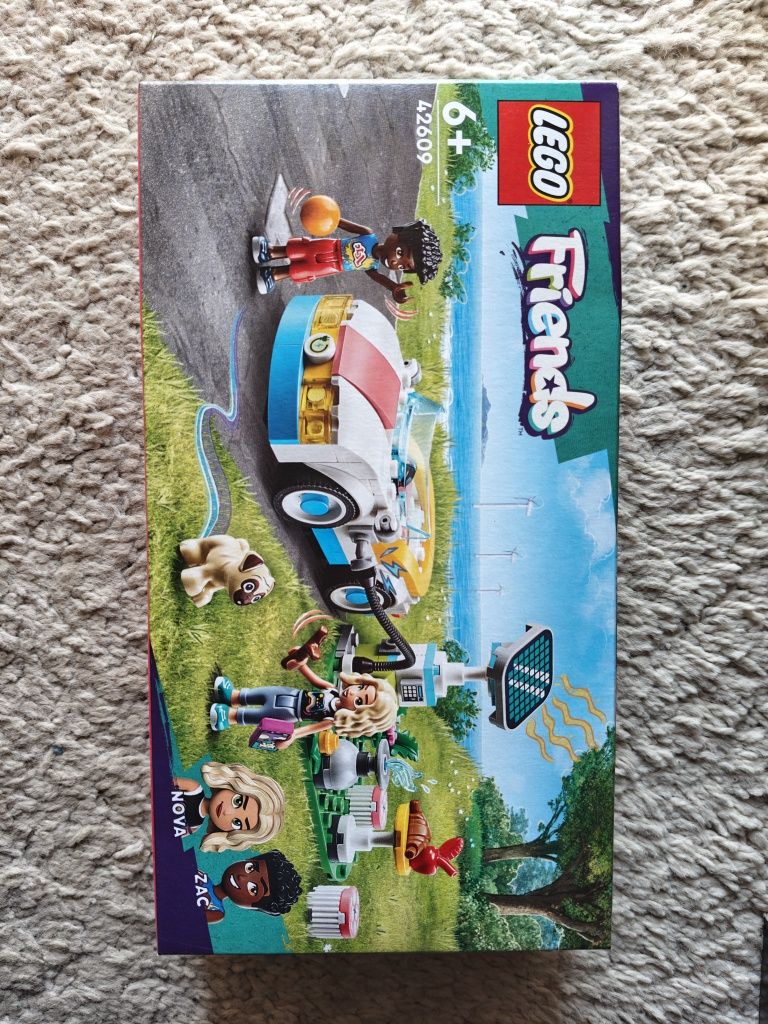 Lego Friends 42609 Samochód elektryczny i stacja ładująca
