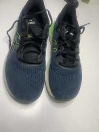 Buty Asics rozmiar 42,5