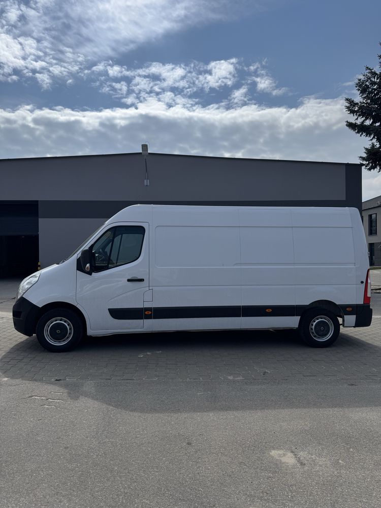 Wynajem busa dostawczego – Renault Master L3H2