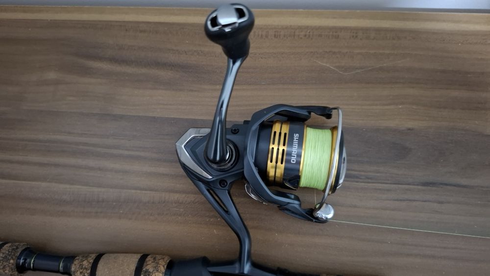 Kołowrotek SHIMANO SAHARA 2500