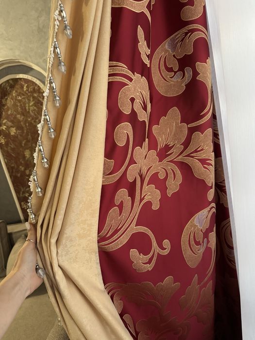 Продам 2 штори, дуже гарні!