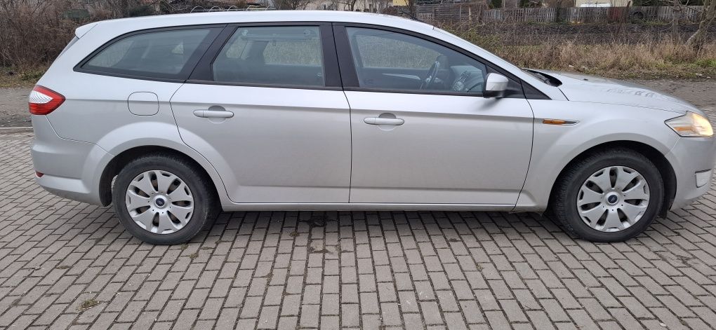 Ford Mondeo kombi MK4 2.0 TDI 140km 2010 r.