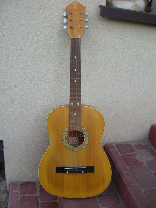 gitara akustyczna Defil sprawna