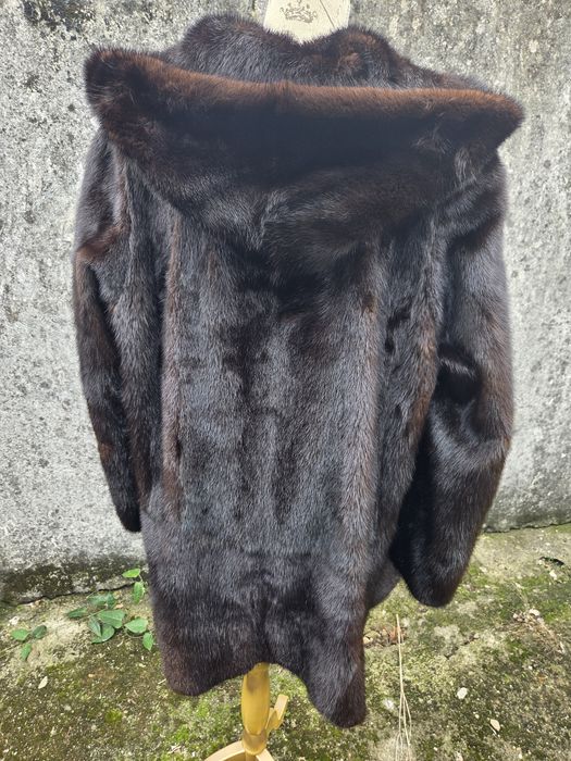 Casaco castanho em pêlo de vison