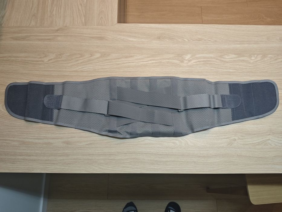 Pas stabilizujący odciążający kręgosłup na ból pleców