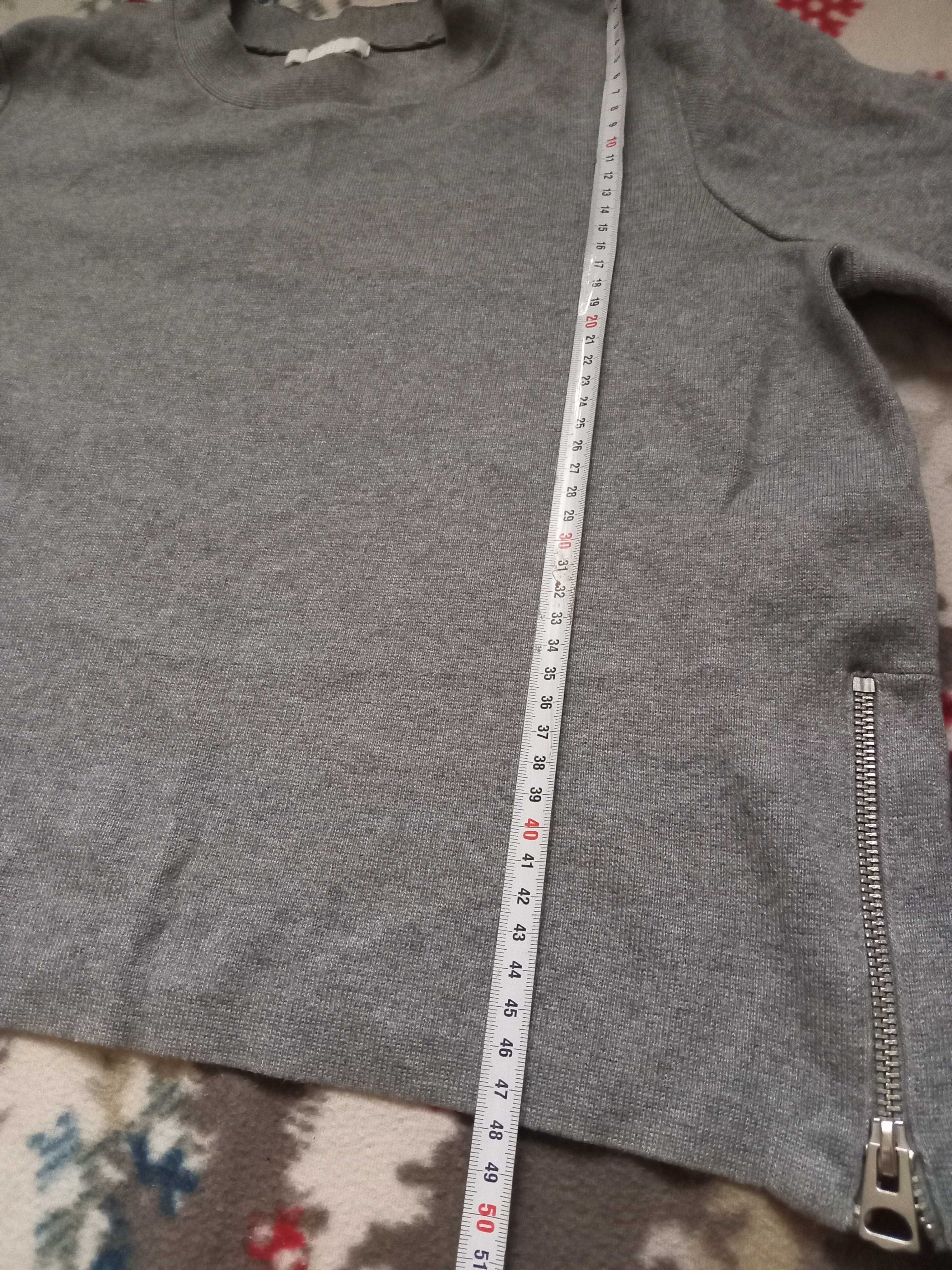 Продам жіночу кофту XL