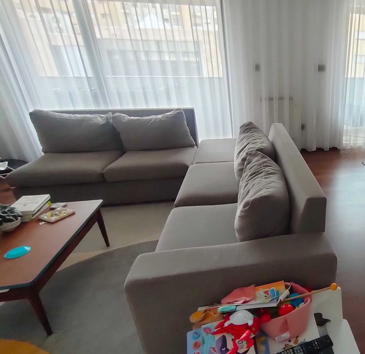 Sofá de Canto em Tecido Cinza