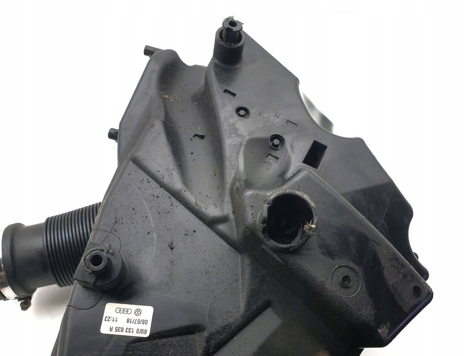 obudowa filtra powietrza audi rs5 8w0133835r