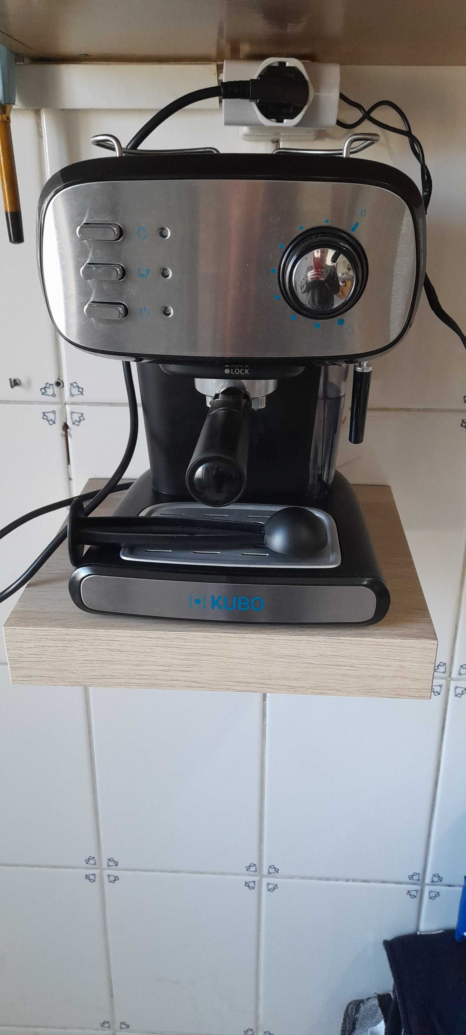 Maquina de Café Marca Kubo