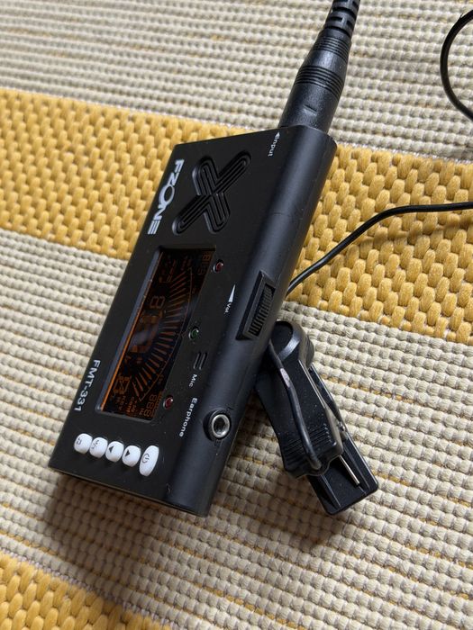 Tuner chromatyczny z metronomem Fzone FMT-331