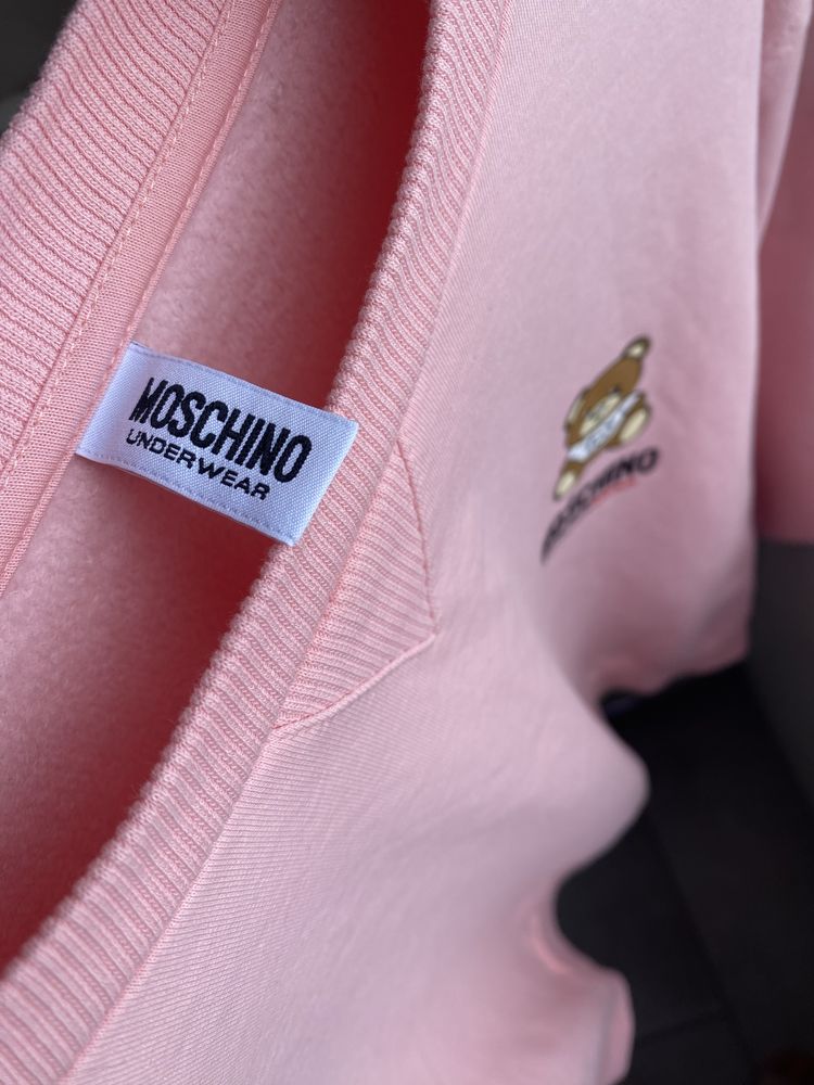 Moschino ralph lauren burberry