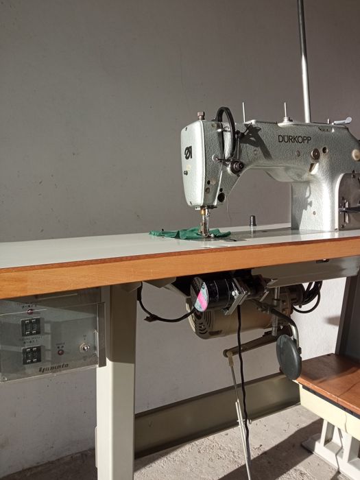 Máquina costura Zig zag