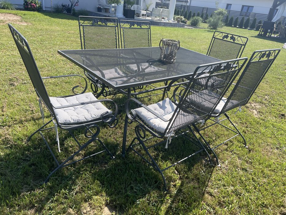 Piękny kuty metalowy stół ogrodowy i 6 krzeseł