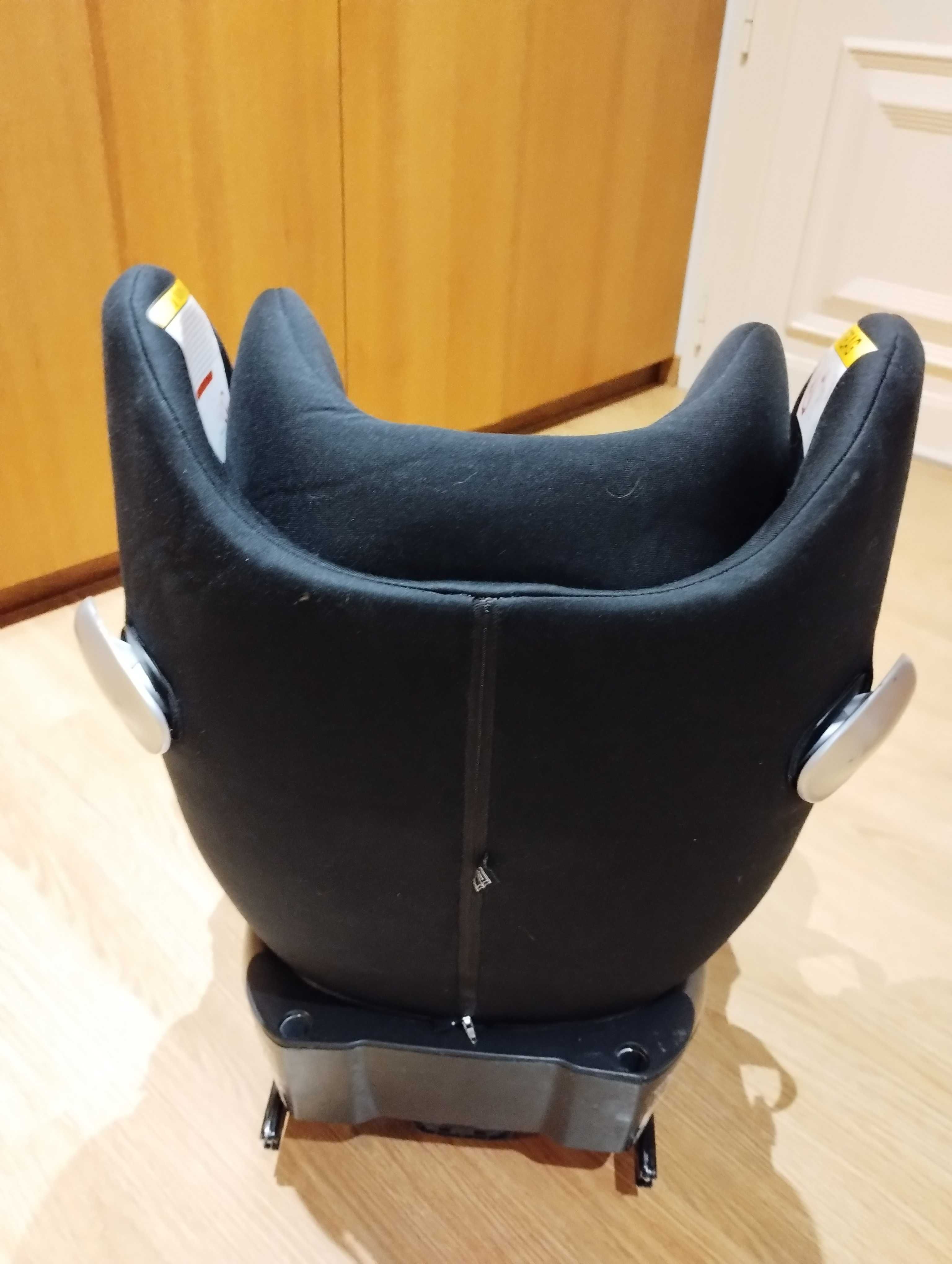 Cadeira Auto Sirona i-Size Black, com capa para o verão