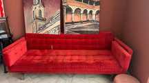 Sofá Retrô Vermelho de Velud