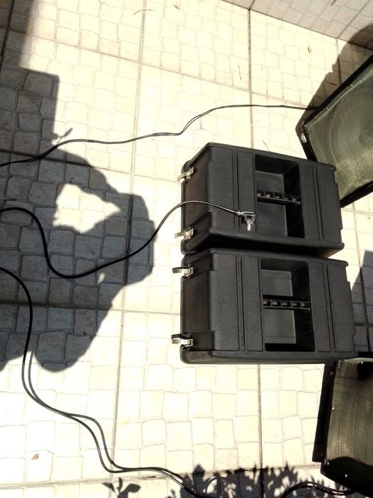 pa bose completo, com uma mesa amplificada e + 2 colunas excelente som