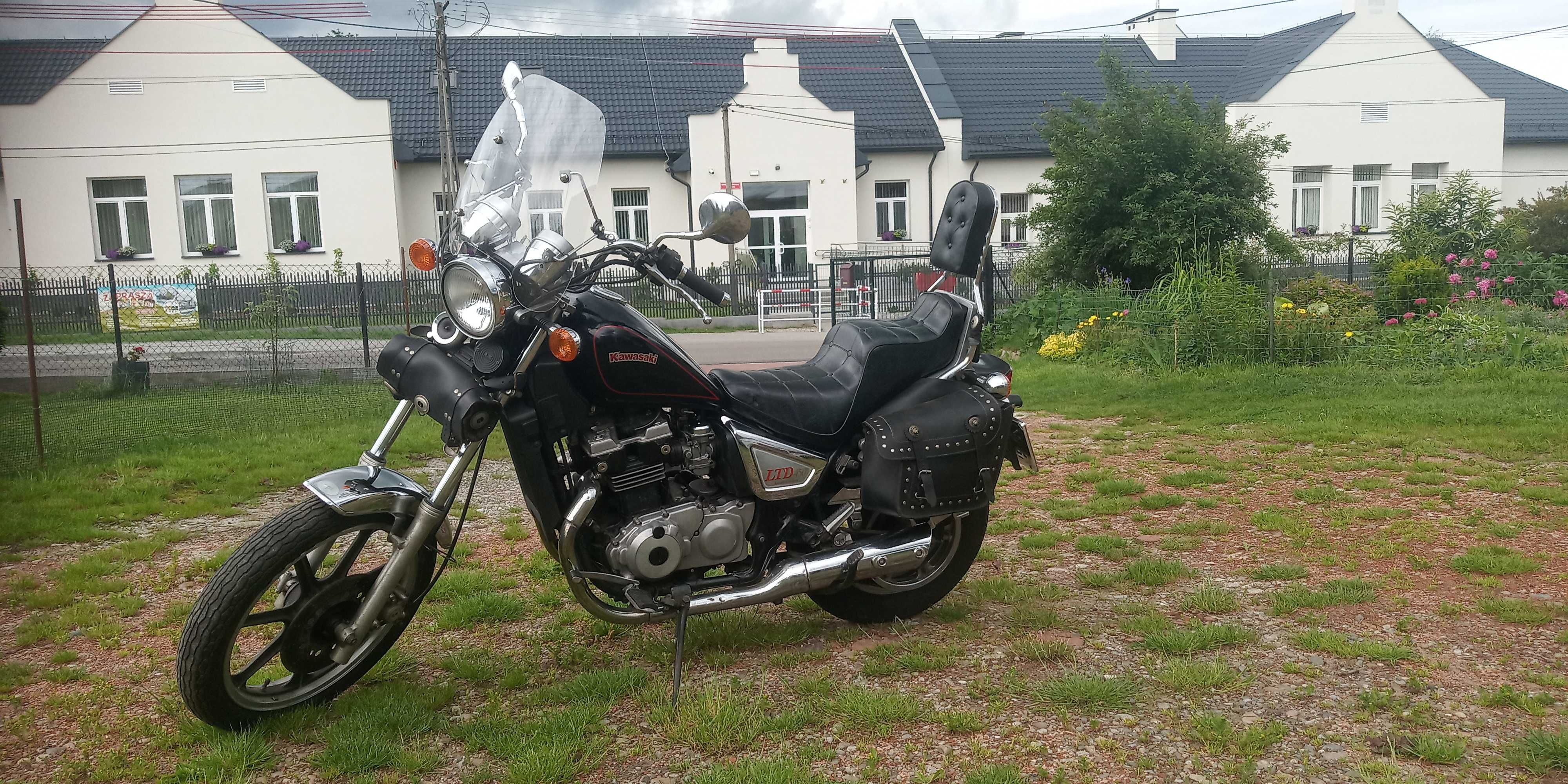 Motor Kawasaki LTD450