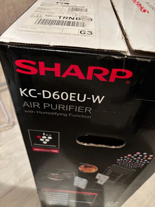 Oczyszczacz powietrza SHARP KC-D60EU-W.