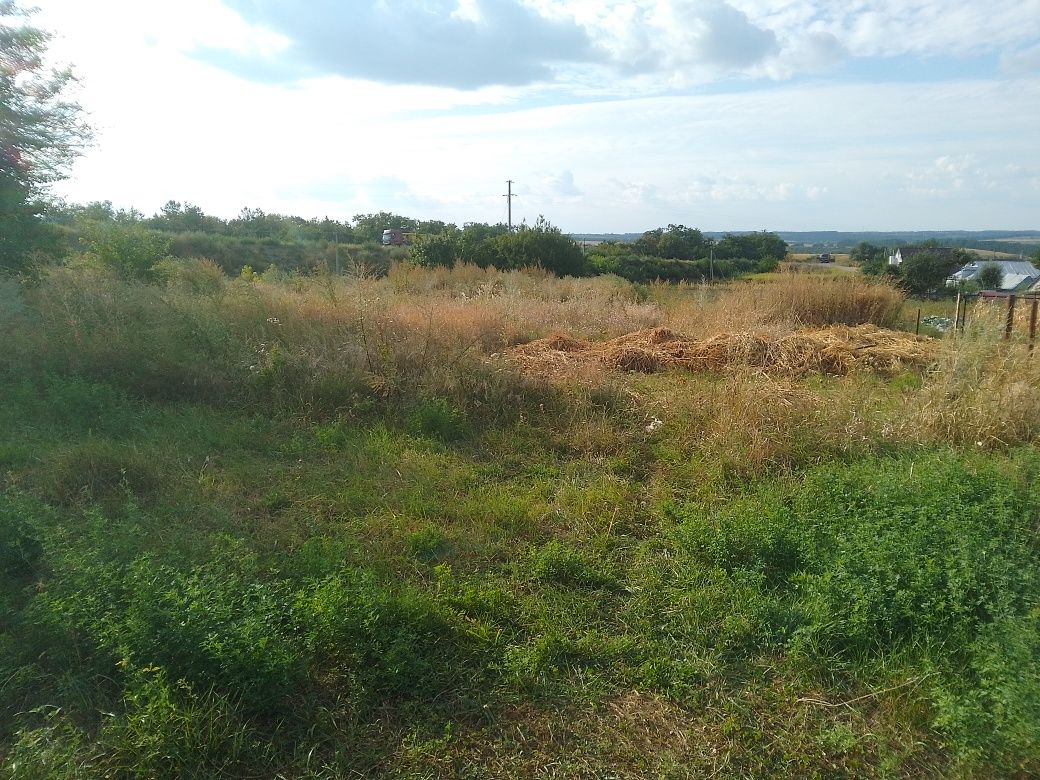 Продаю земельну ділянку під будівництво