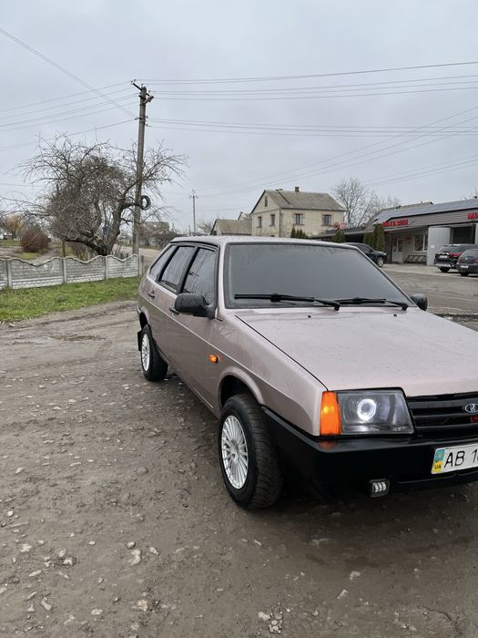 В продажу ваз 2109 в хорошому стані