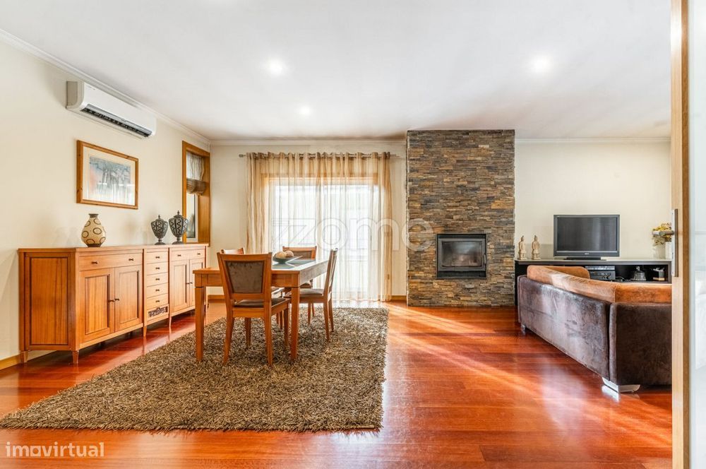 Moradia T3 com 3 Suítes - Esmeriz, VN Famalicão