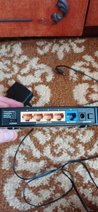 3 ри або 1 Маршрутізатори