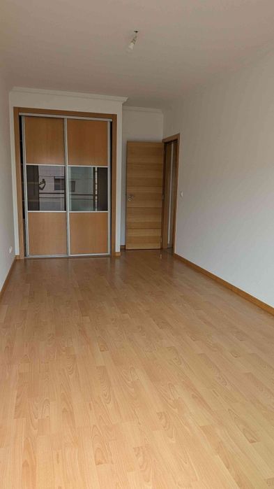 Arrendamento T2 em Vialonga