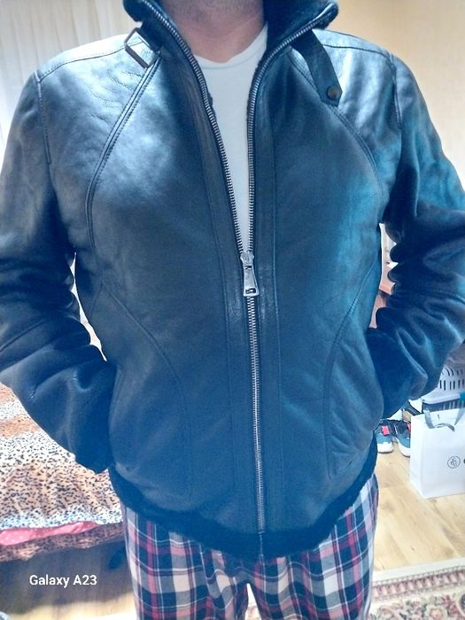 Продам дубленку  мужскую р.52 Турция