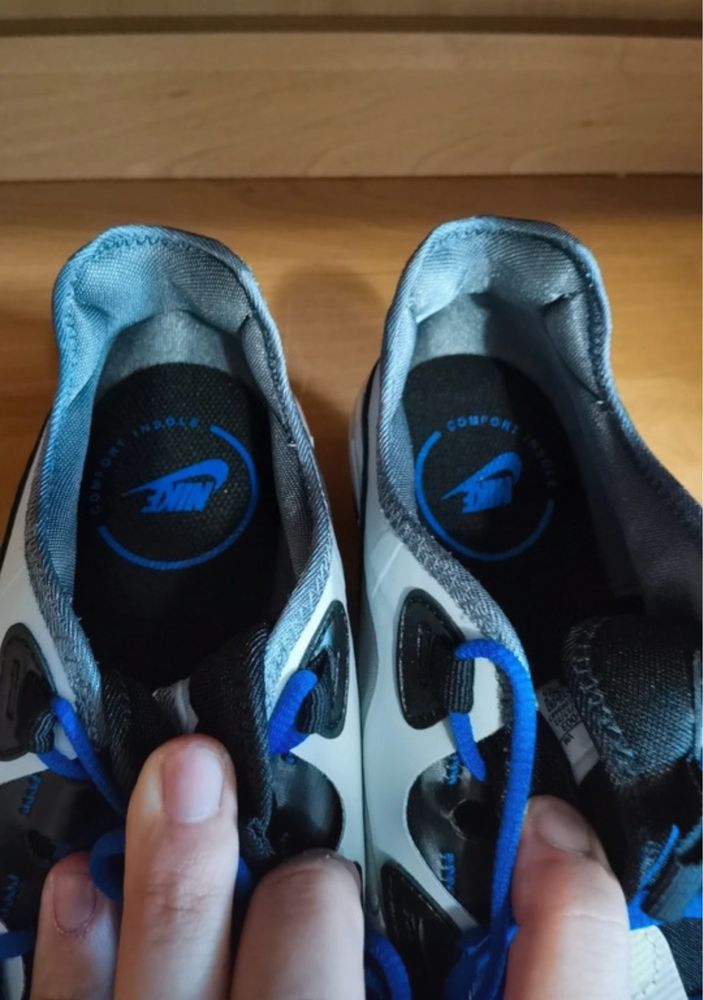 Nowe sneakersy męskie Nike air max pulse