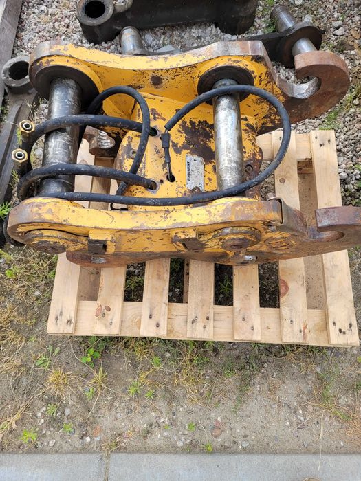 Szybkozłącze do koparki