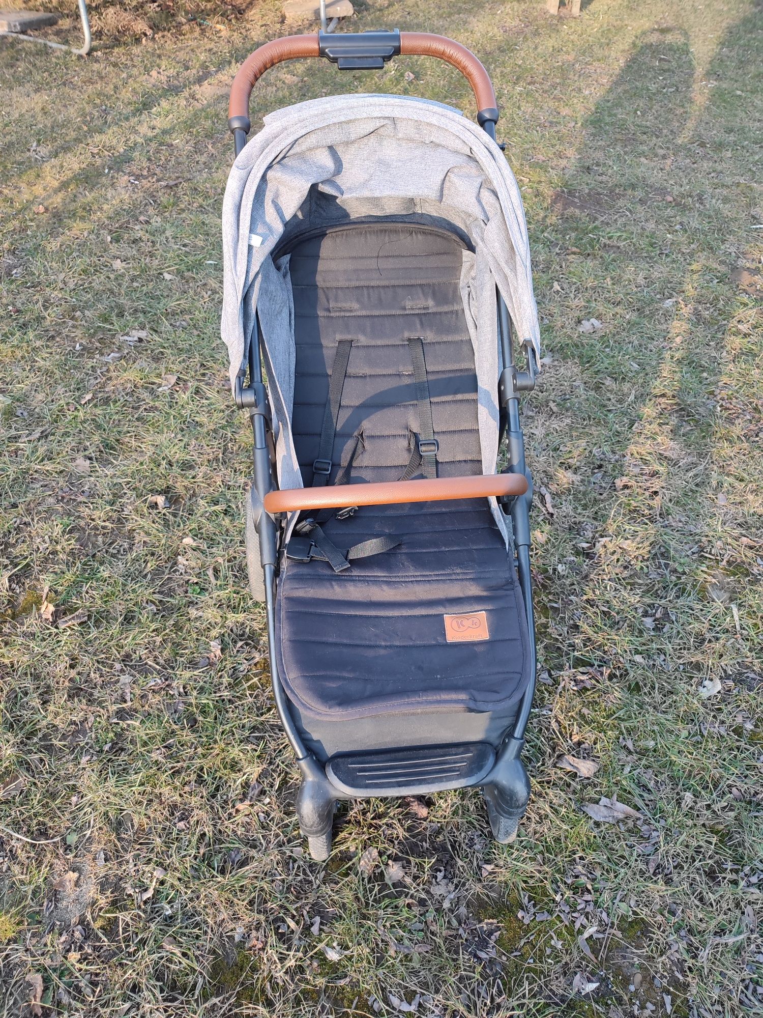 Wózek spacerowy Kinderkraft Grande LX