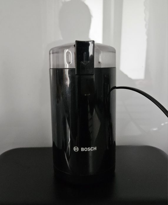 Młynek do kawy Bosch CZARNY TSM6A013B Nożowy