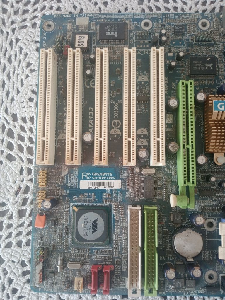 Płyta główna GIGABYTE GA-K8VT800