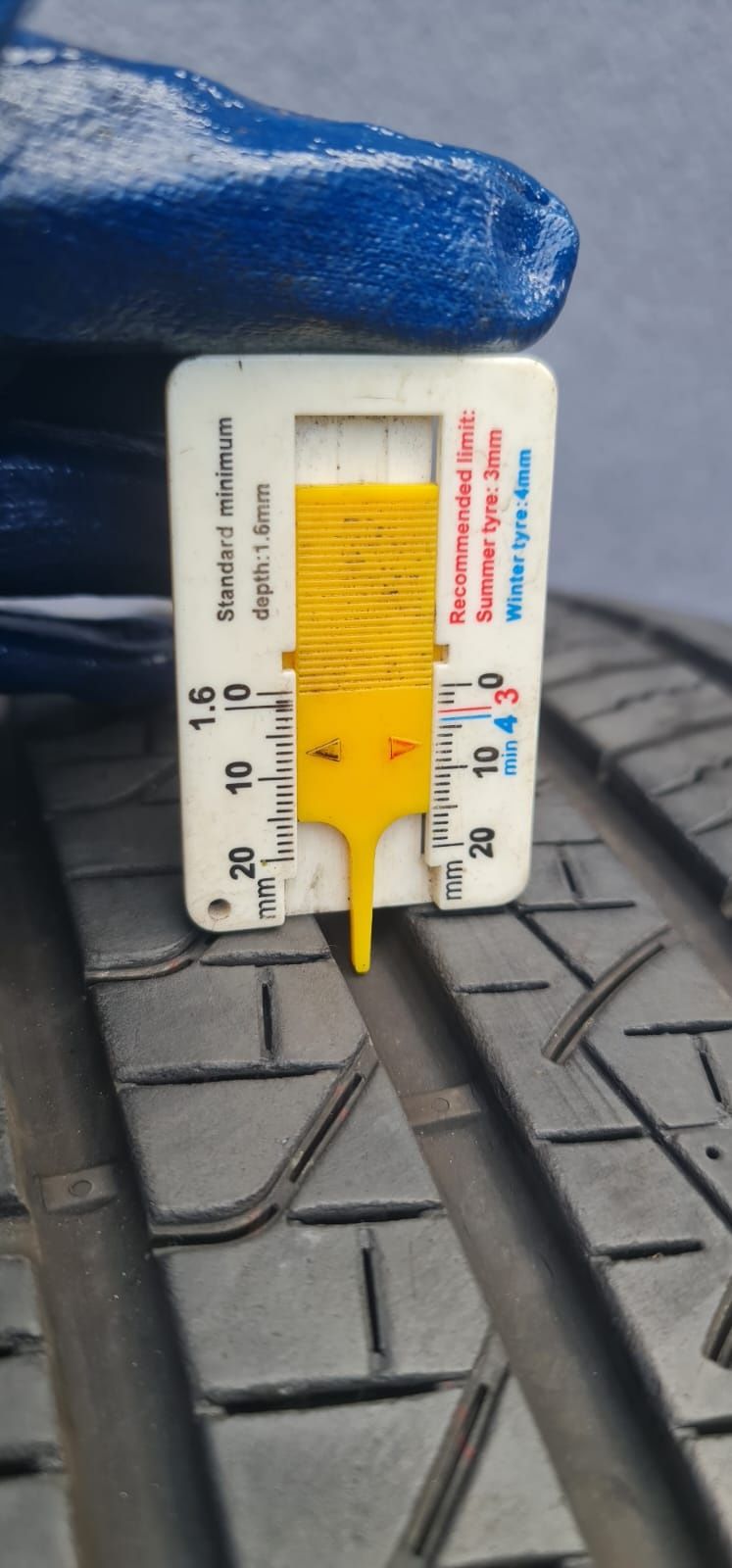 265/40/22 Pirelli komplet wielosezonowe