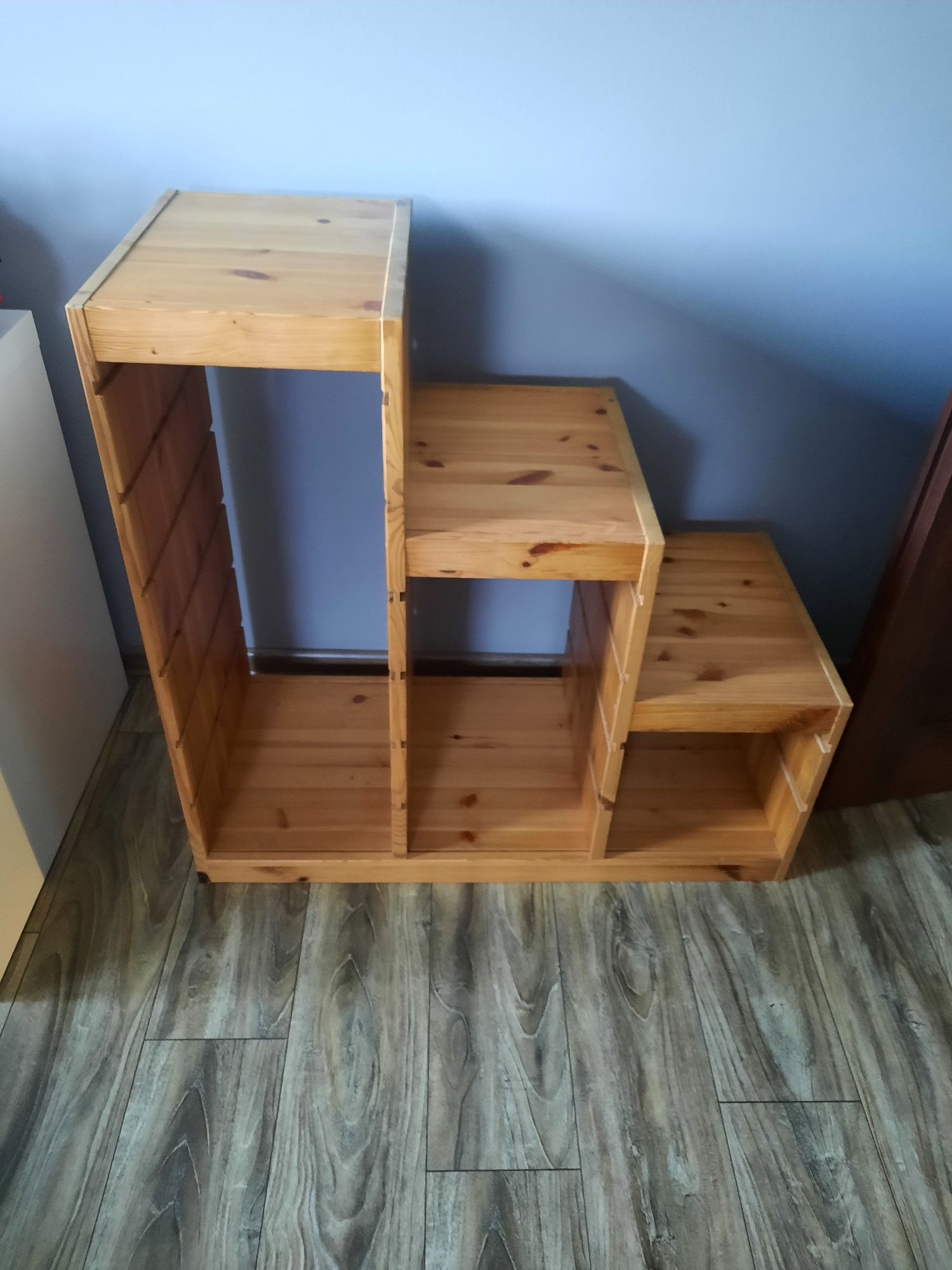 Regał na pojemniki  na zabawki  ikea