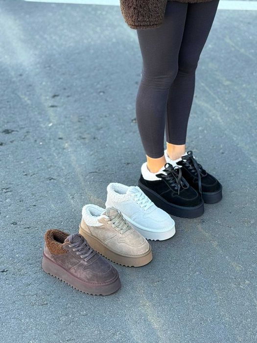 Жіночі зимові черевики на хутрі (36-41) замшеві білі, Ботинки, UGG