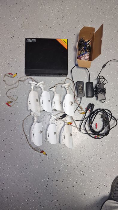 Zestaw monitoringu 7 kamer rejestrator IPOX