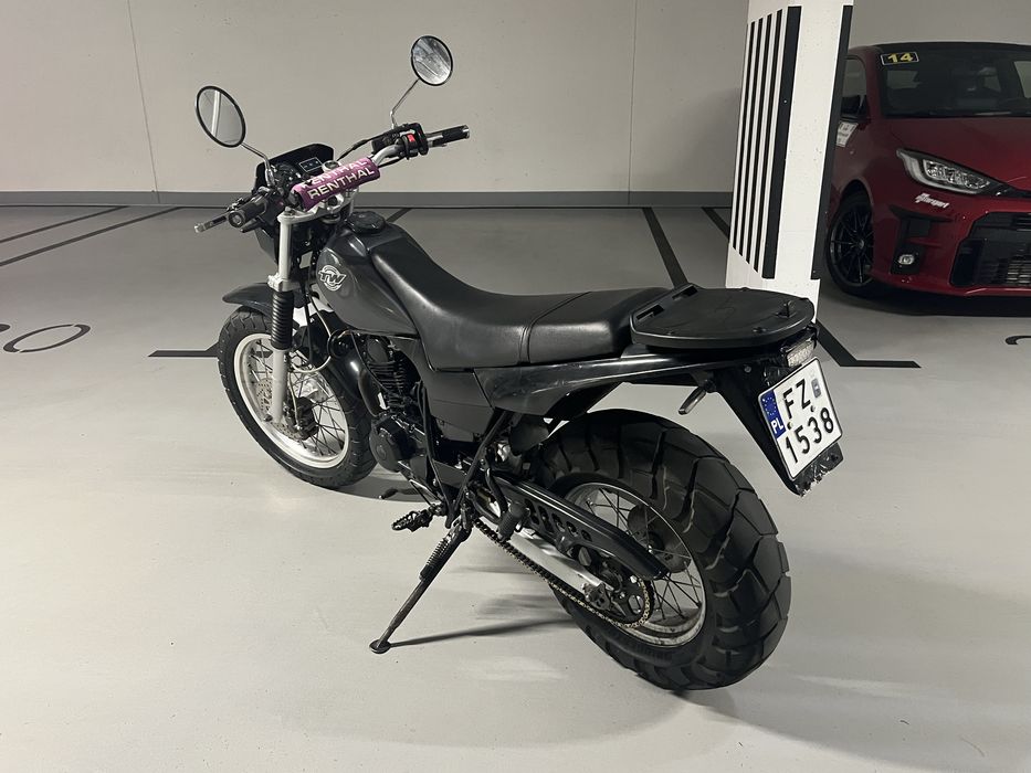 Yamaha TW 125 -kat B