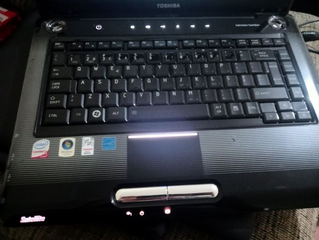 Vendo Toshiba satélite l300