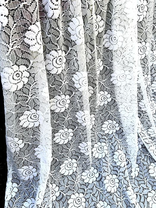 Занавеска на вікно