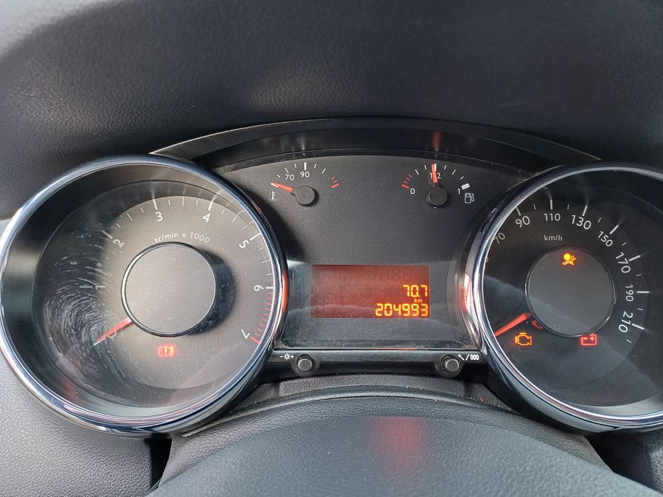 Сімейний автомобіль.