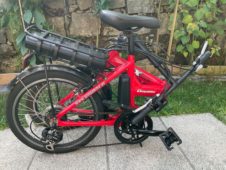 Bicicleta eléctrica dobrável