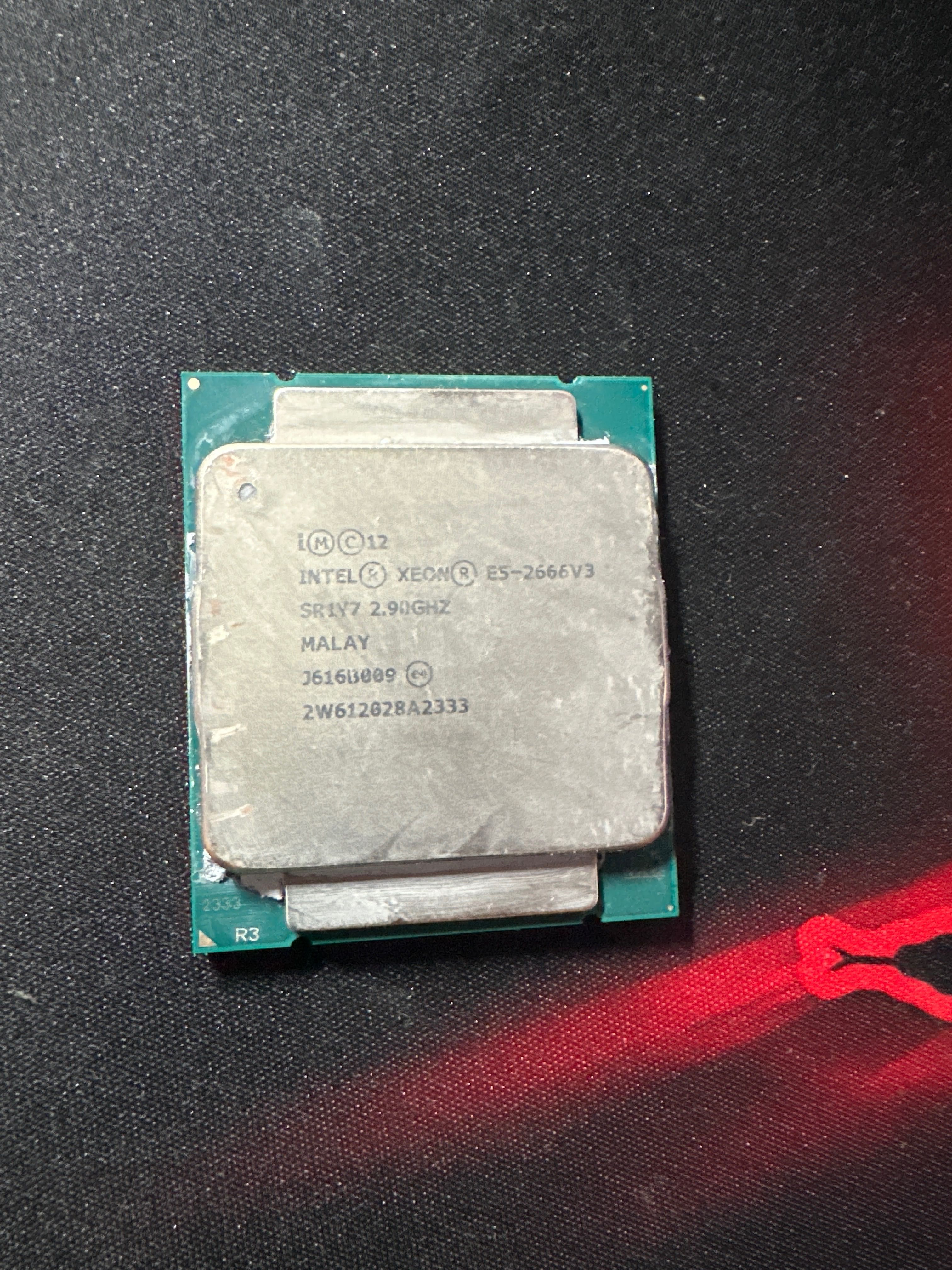 Intel xeon e5-2666v3