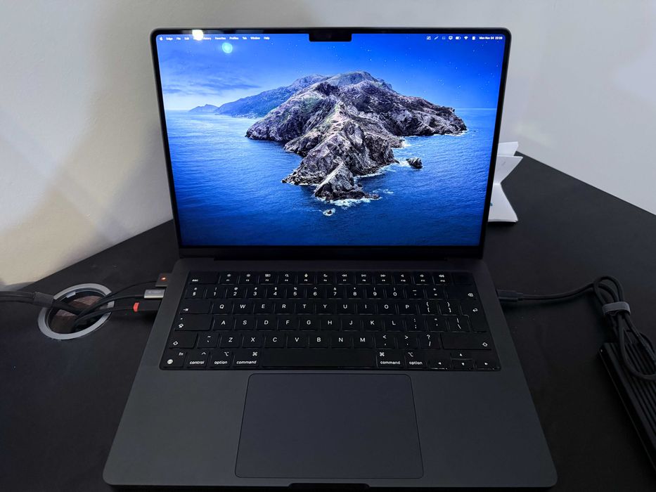 Apple Macbook Pro 2024 - 14" M4 16/512GB 100% kondycji, gwarancja