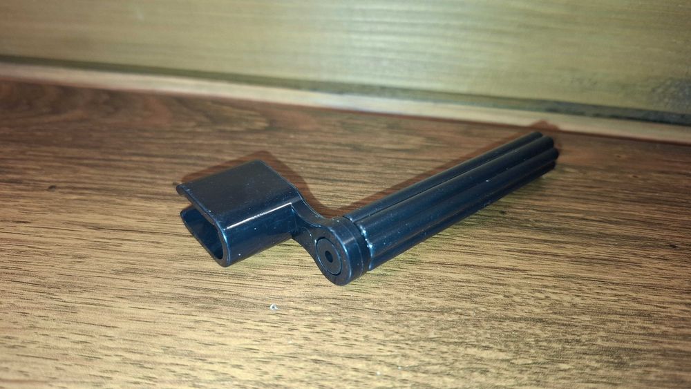 Korba - Korbka do Nawijania Strun Gitarowych