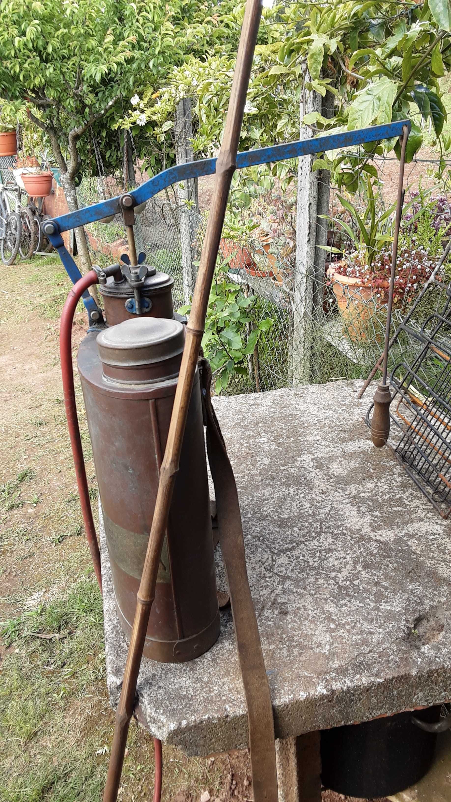 Pulverizador em cobre igual a novo