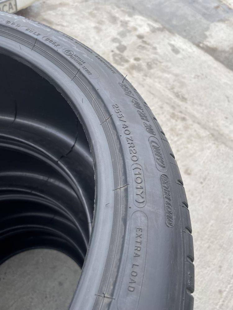 255/40/20 Michelin Pilot Super Sport NO