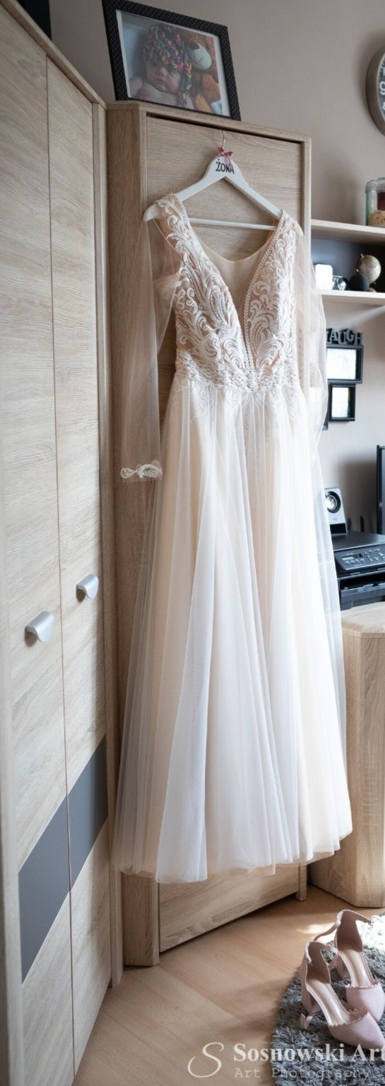 Suknia ślubna kolor ecru szyta na miarę rozmiar M