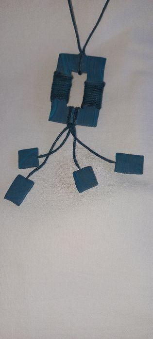 Colares de bijuteria